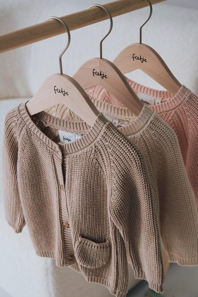 Feetje vestje the magic is in you roze Vol Verwachting