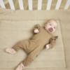 Meyco Boxkleed biologisch mini relief - sand - 77x97 - Afbeelding 3