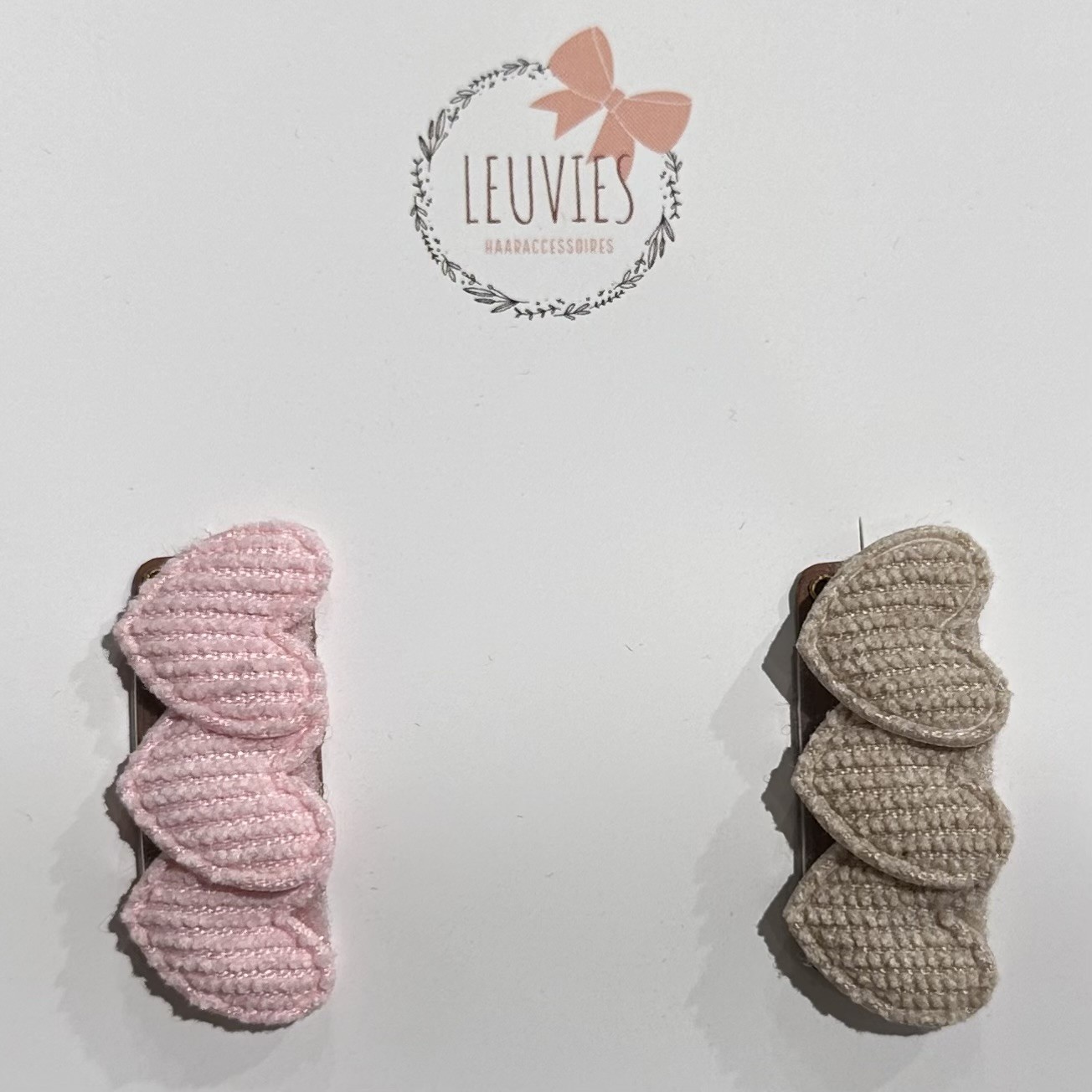 Leuvies setje van Antislip haarspeldjes corduroy hartjes 2 speldjes Beige/ Lichtroze