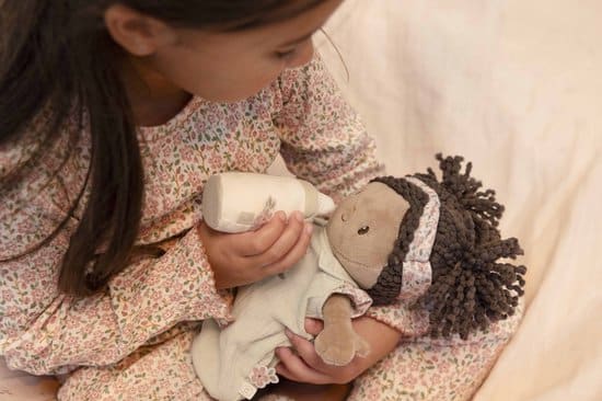 Little Dutch Babypop Evi (35cm) in mandje - LD4678 - Afbeelding 2